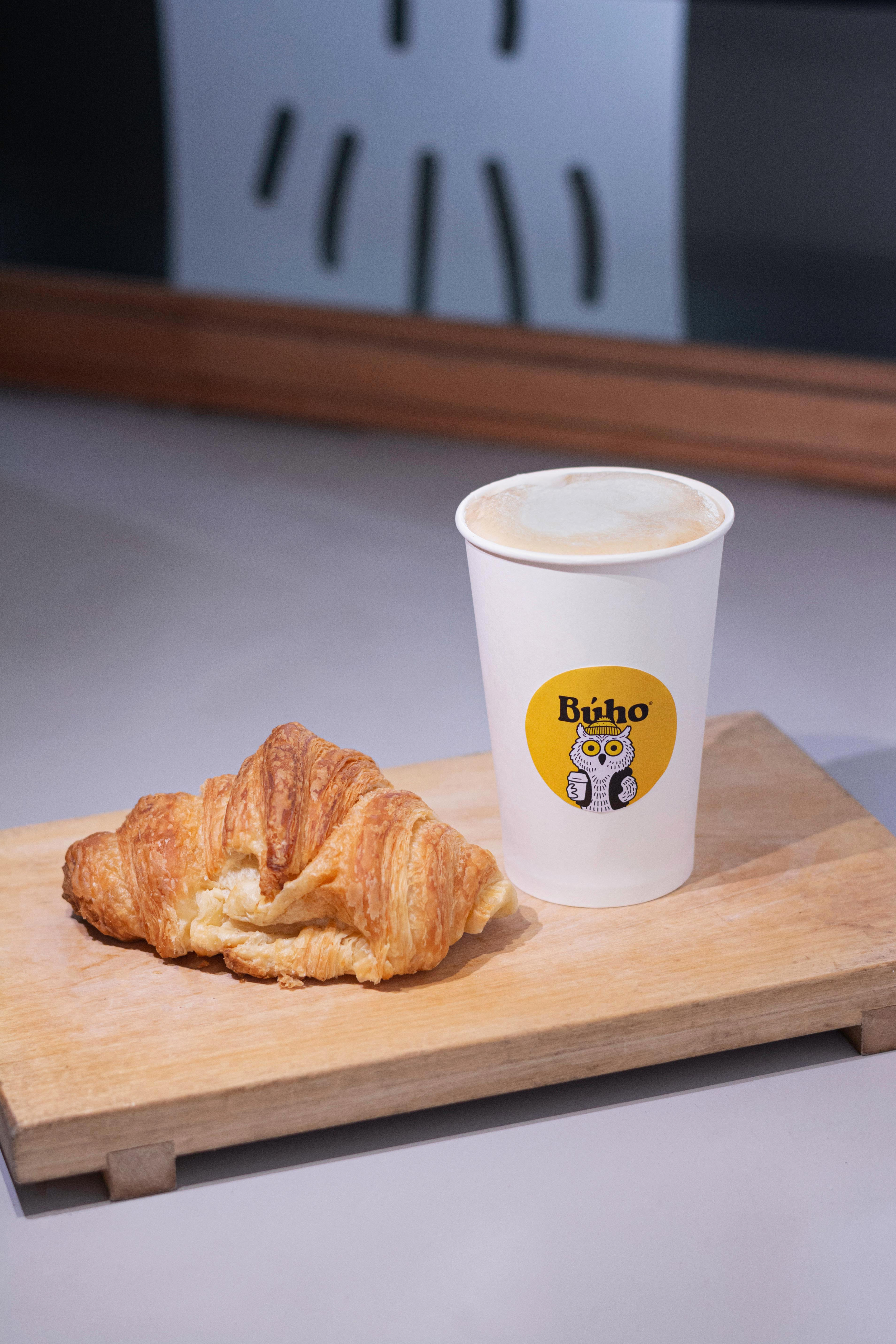 Promo café con pastelería en Búho Café
